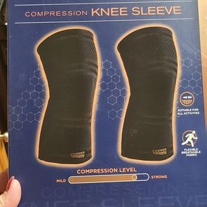 Copper- fit Elite - knee sleeves NWT